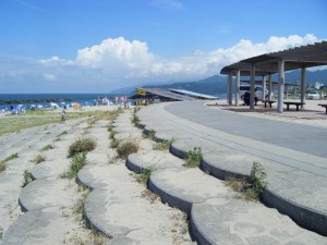 瀬波海岸護岸遊歩道